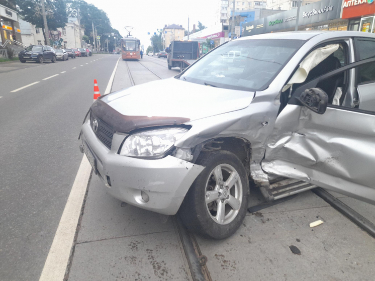 В Смоленске на Николаева произошло жесткое ДТП