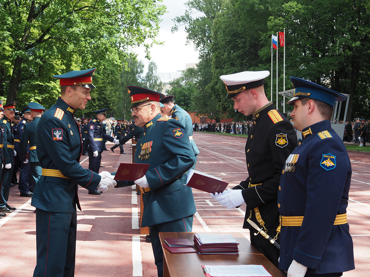 В Санкт-Петербурге состоялся выпуск лейтенантов медицинской службы