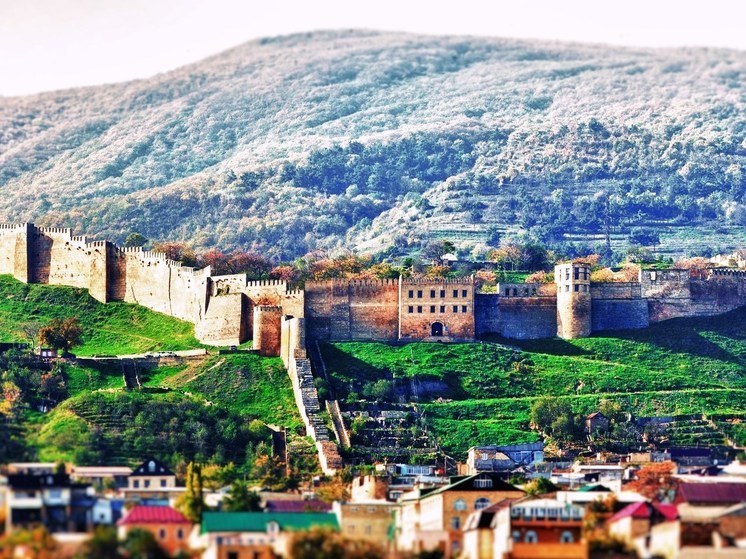 Мэр Дербента Ахмед Кулиев выразил соболезнования родным погибших в теракте