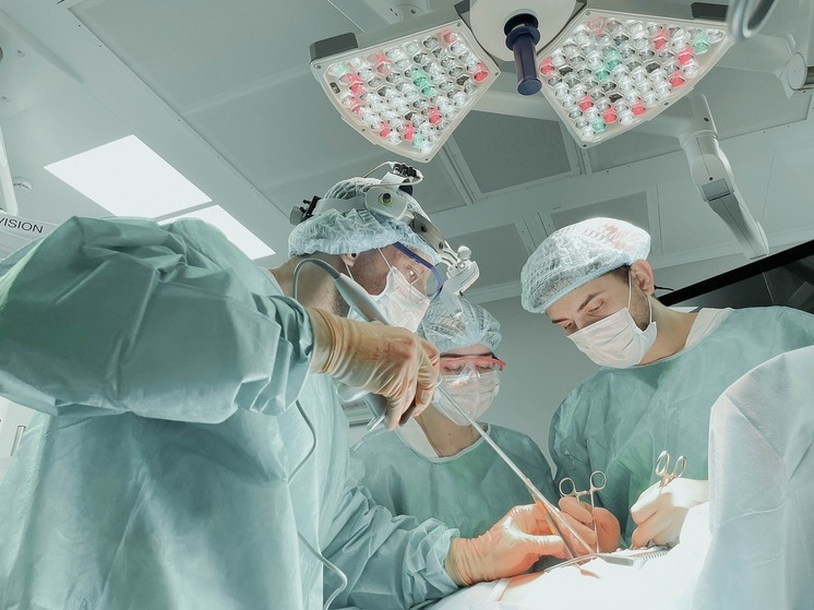 Томские онкологи сшили пациенту два конца бронха и сохранили лёгкое