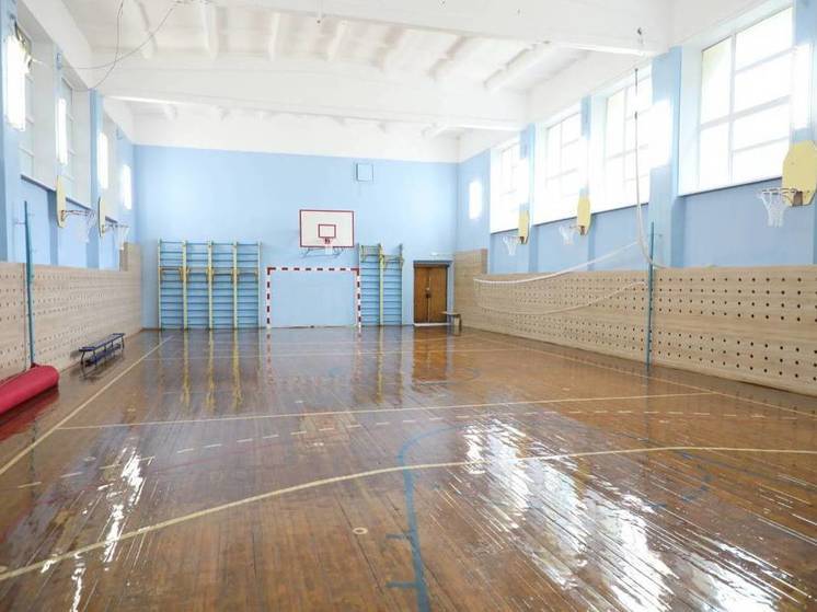 Шесть спортзалов отремонтируют в этом году в сельских школах Вологодской области