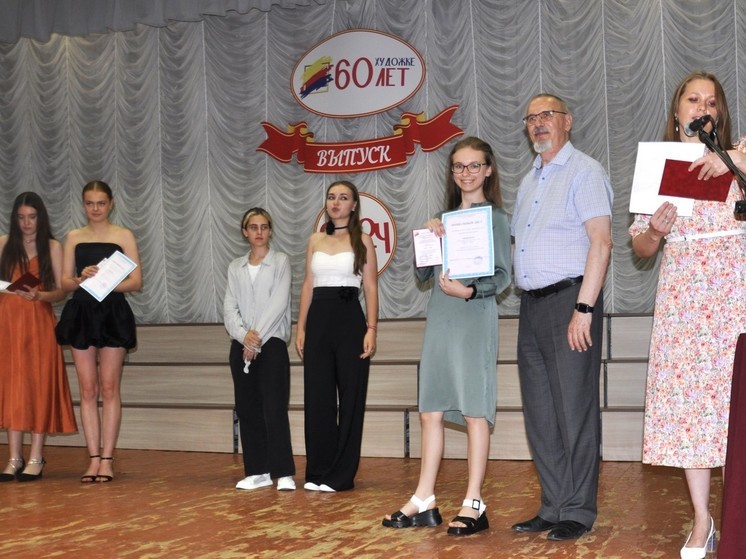 В Ставрополе состоялся выпуск воспитанников Детской художественной школы