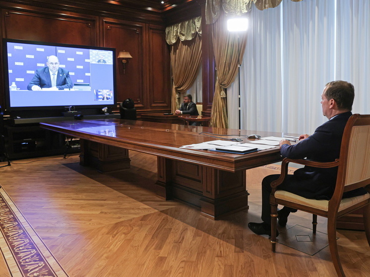 Дмитрий Медведев назвал приграничную Курскую область регионом на переднем крае обороны