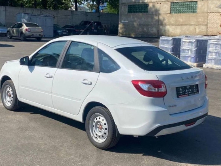 Орловская «Дорожная служба» пополнила автопарк машиной за миллион