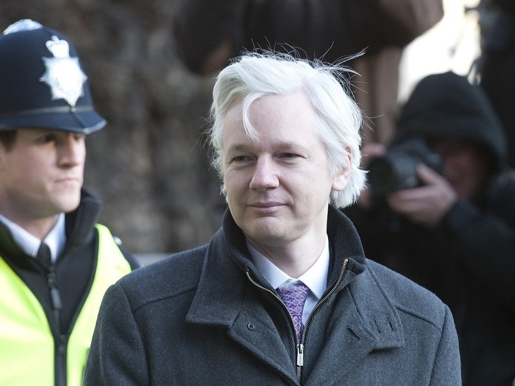  Разоблачитель из WikiLeaks  признал в суде вину