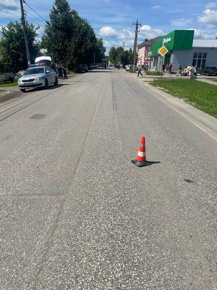 В Болхове водитель иномарки сбил девушку