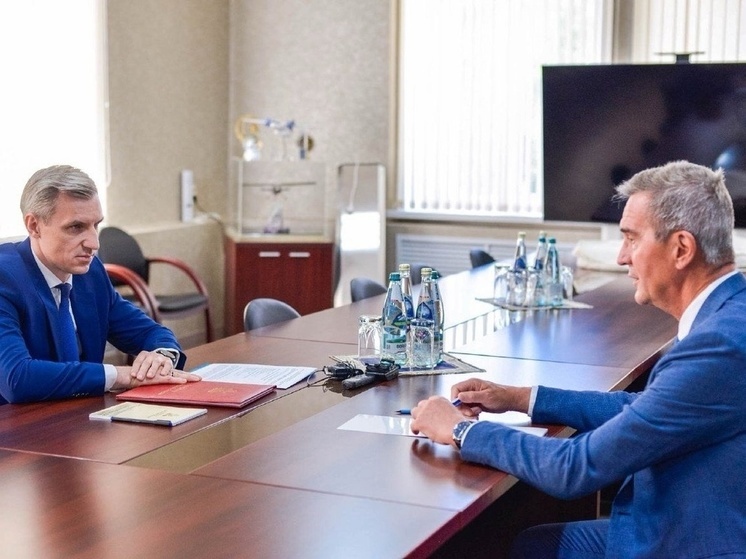 Василий Анохин: на базе Смоленского Авиационного завода может быть создан промышленный кластер