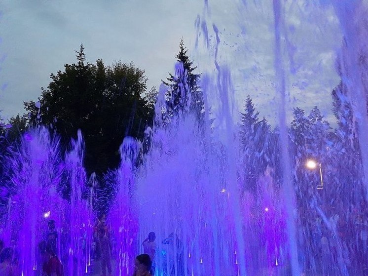 Световой фонтан в парке им. 30-летия ВЛКСМ Омска вновь перестал работать