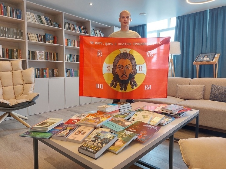 50 книг от телеканала «СПАС» получил Новгородский фонд «Защитники Отечества»