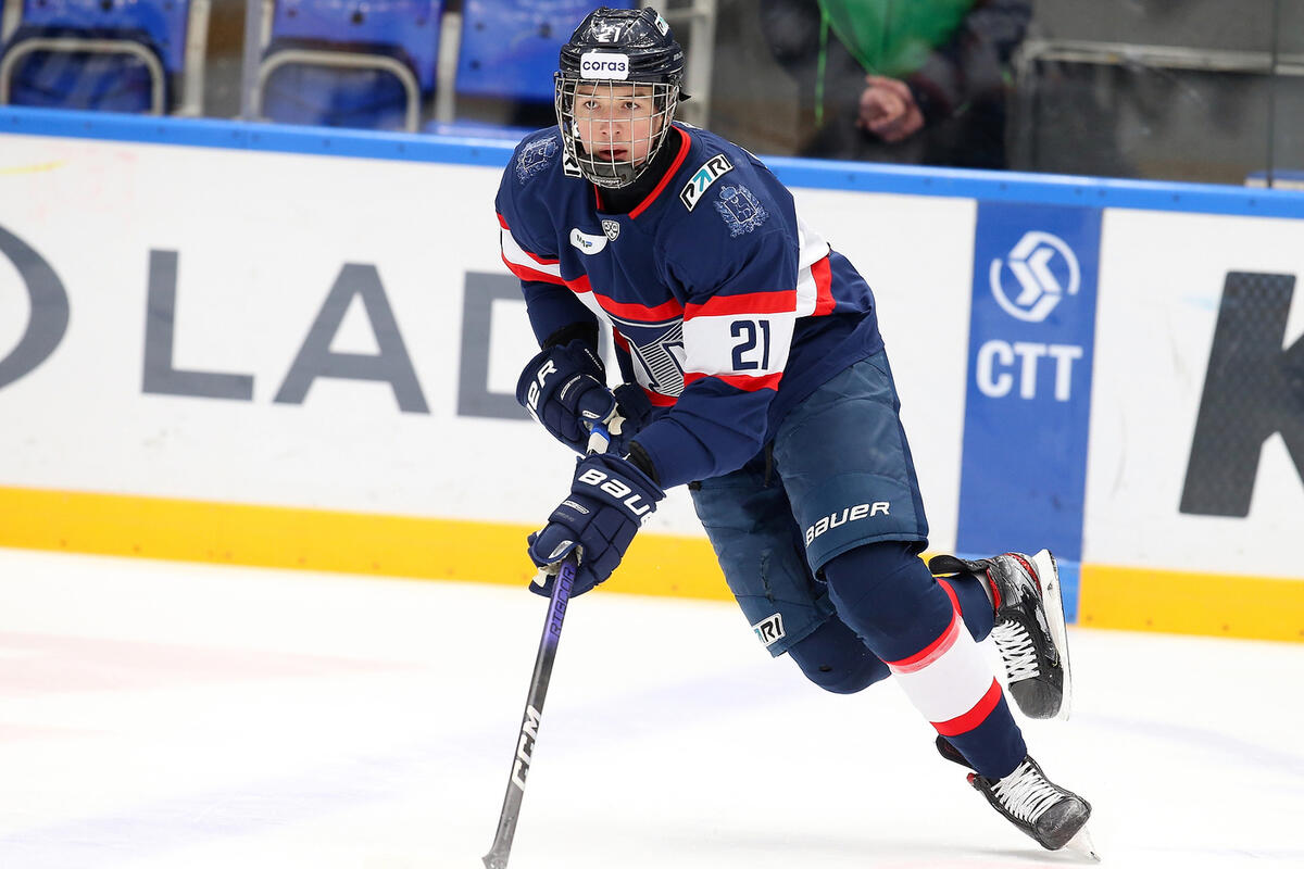 Эксклюзивное интервью восходящей звезды отечественного хоккея - 18-летнего защитника «Торпедо» перед драфтом НХЛ