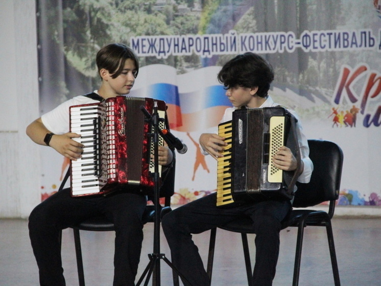 Воспитанники ДШИ из Новомихайловского получили гран-при на международном конкурсе