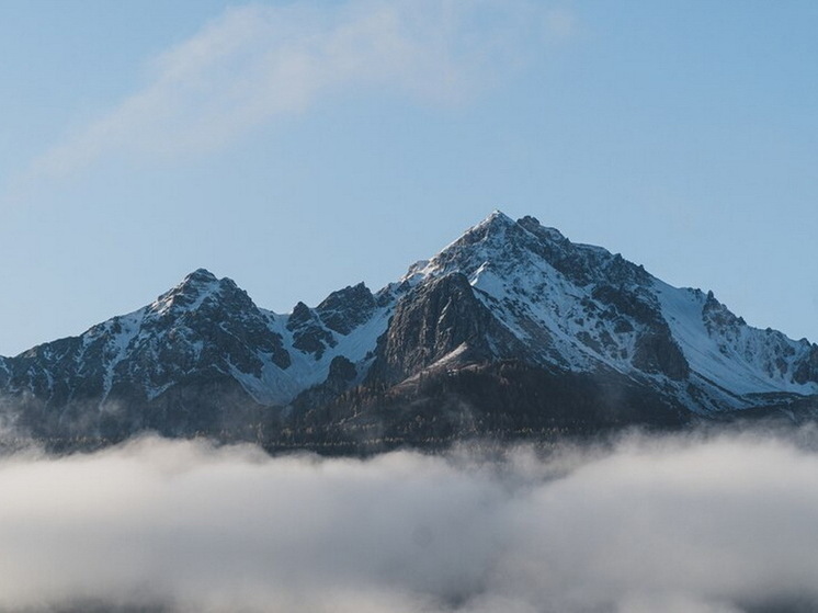 В горах на Эльбрусе скончался 59-летний альпинист