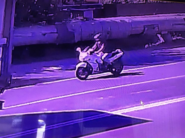 В Барнауле мотоциклист сбил подростка и скрылся с места ДТП