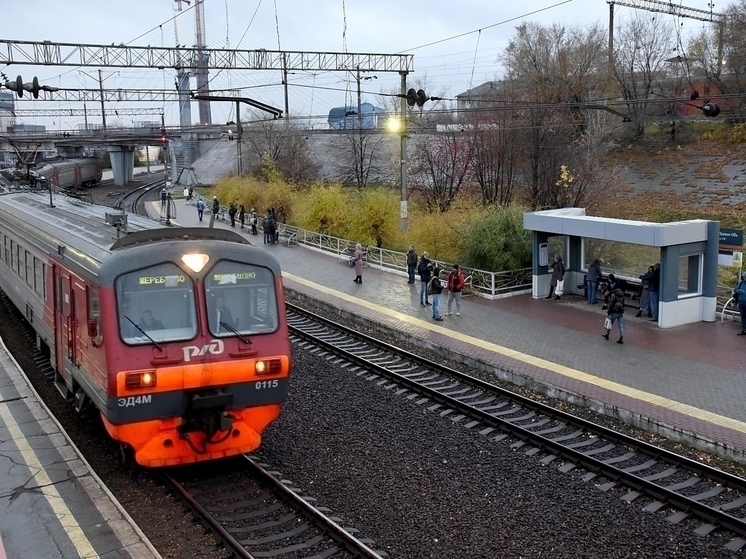 Расписание трех пригородных поездов изменится с 1 июля в Новосибирской области