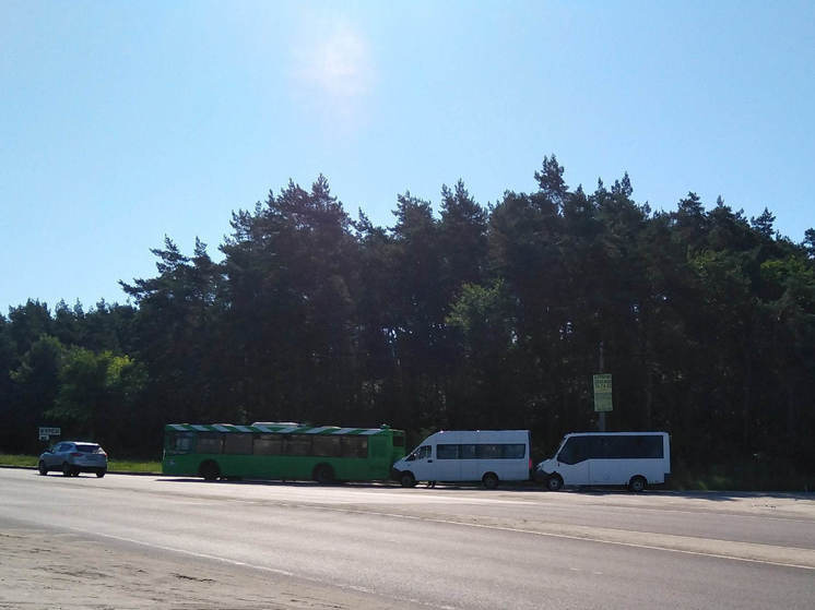 В Курске столкнулись три автобуса