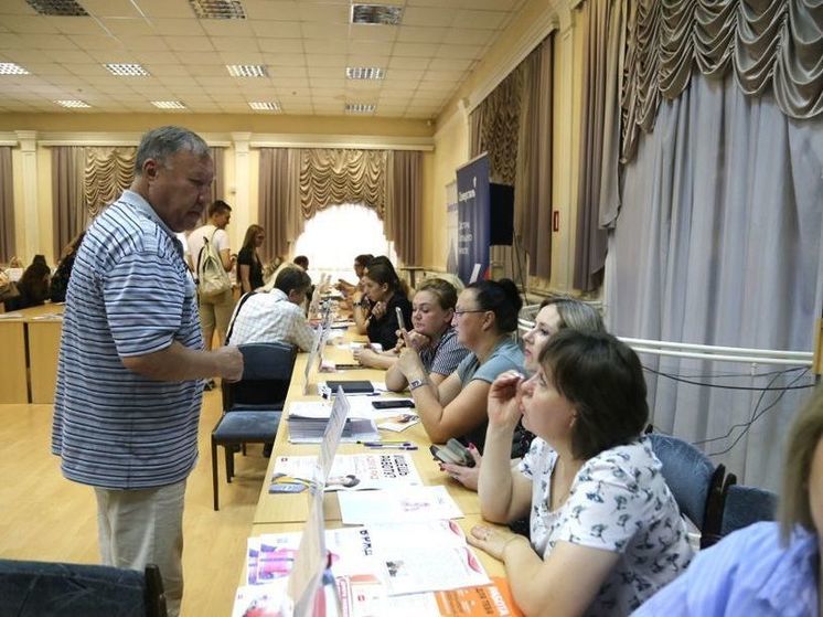 Всероссийскую ярмарку трудоустройства посетили 600 орловцев