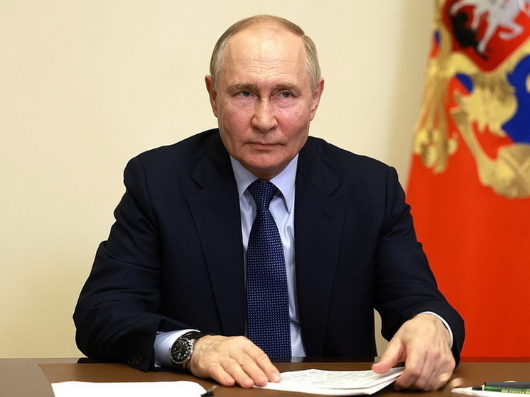 Путин пожелал успехов врио курского губернатора Смирнову на предстоящих выборах