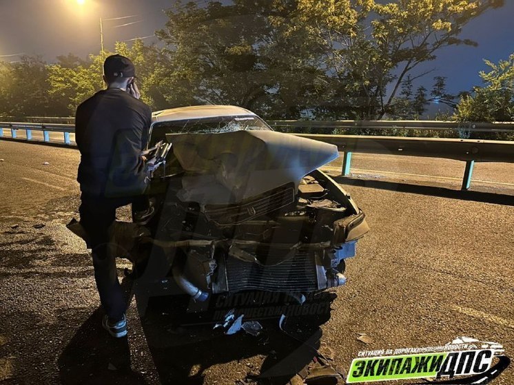 Водитель и три пассажира пострадали в ДТП во Владивостоке