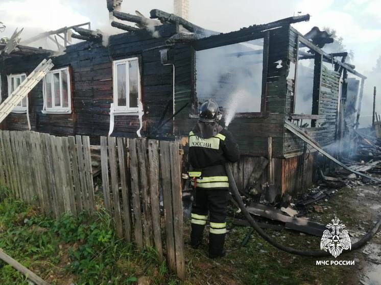 В поселке Тверской области сгорел дом