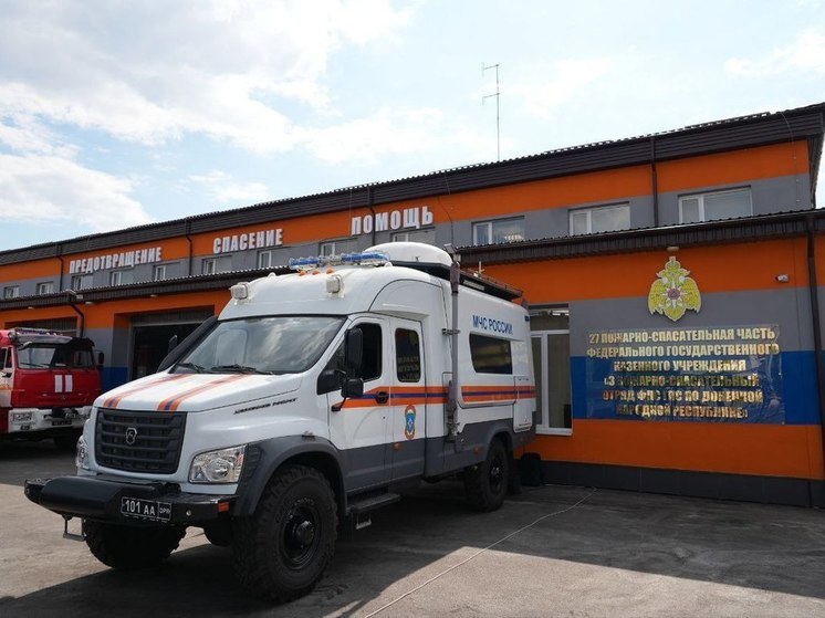 Питерцы восстановили пожарную часть в Мариуполе