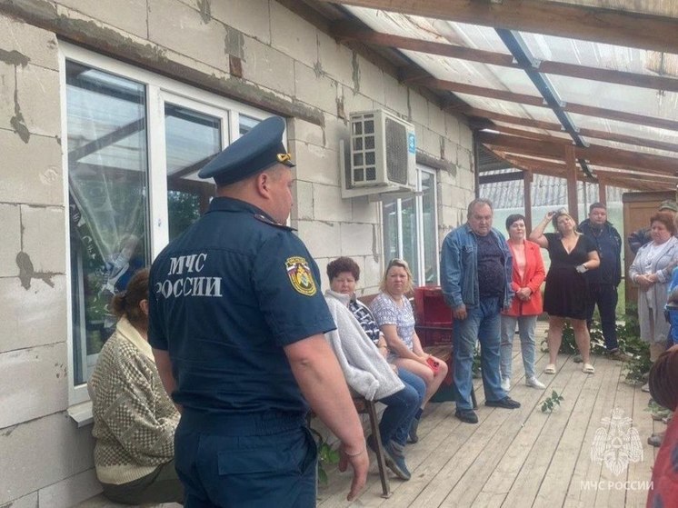 В Ленобласти состоялось собрание жителей по вопросу соблюдения правил пожарной безопасности