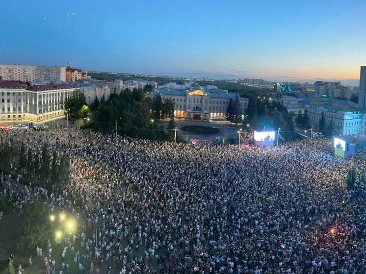 В Омске 120 тысяч человек пришли на концерт в День молодежи