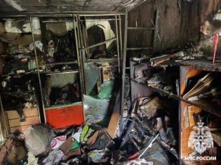 В Оренбурге четыре человека едва не погибли во время пожара