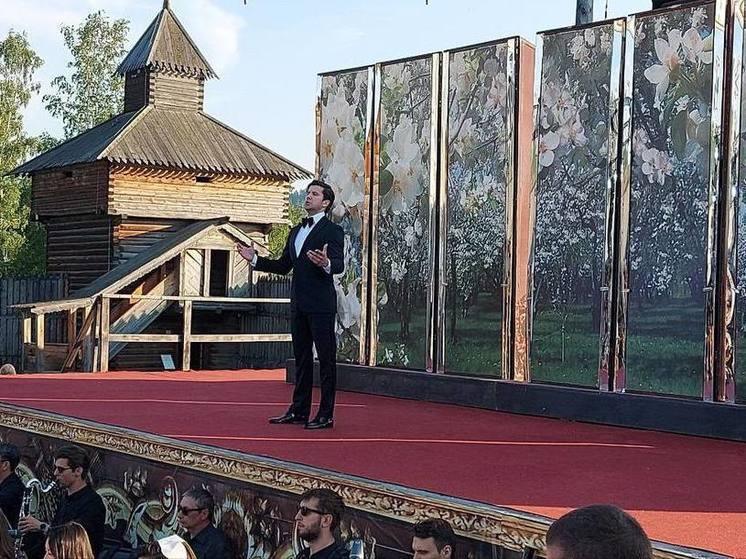 В «Тальцах» открылся фестиваль русской оперы под открытым небом