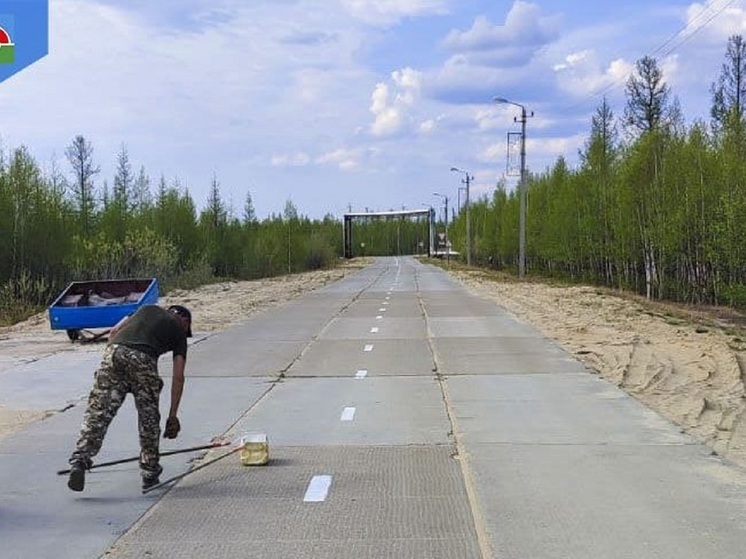В поселках Надымского района проходит благоустройство и дорожный ремонт