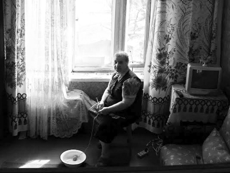 Астраханские пенсионеры узнали, как противостоять телефонным мошенникам
