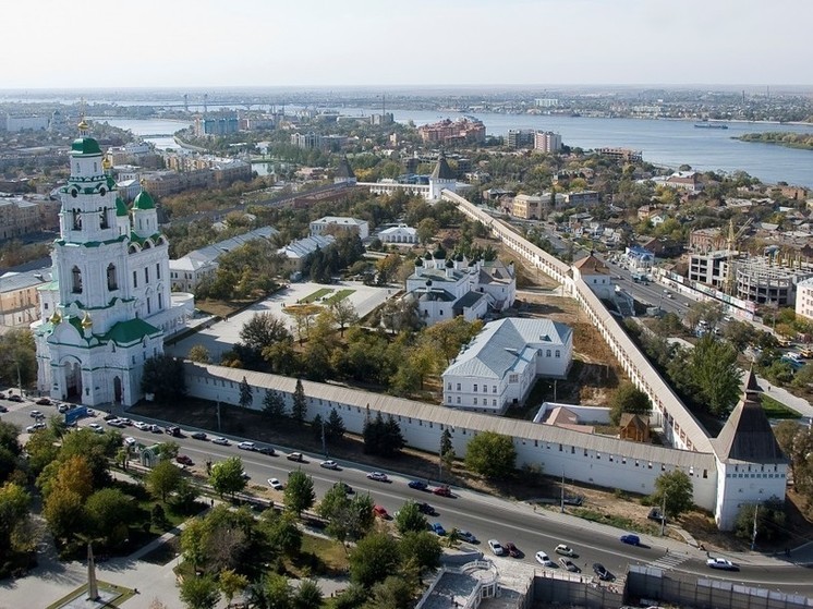 Каждый год Астрахань теряет исторические здания