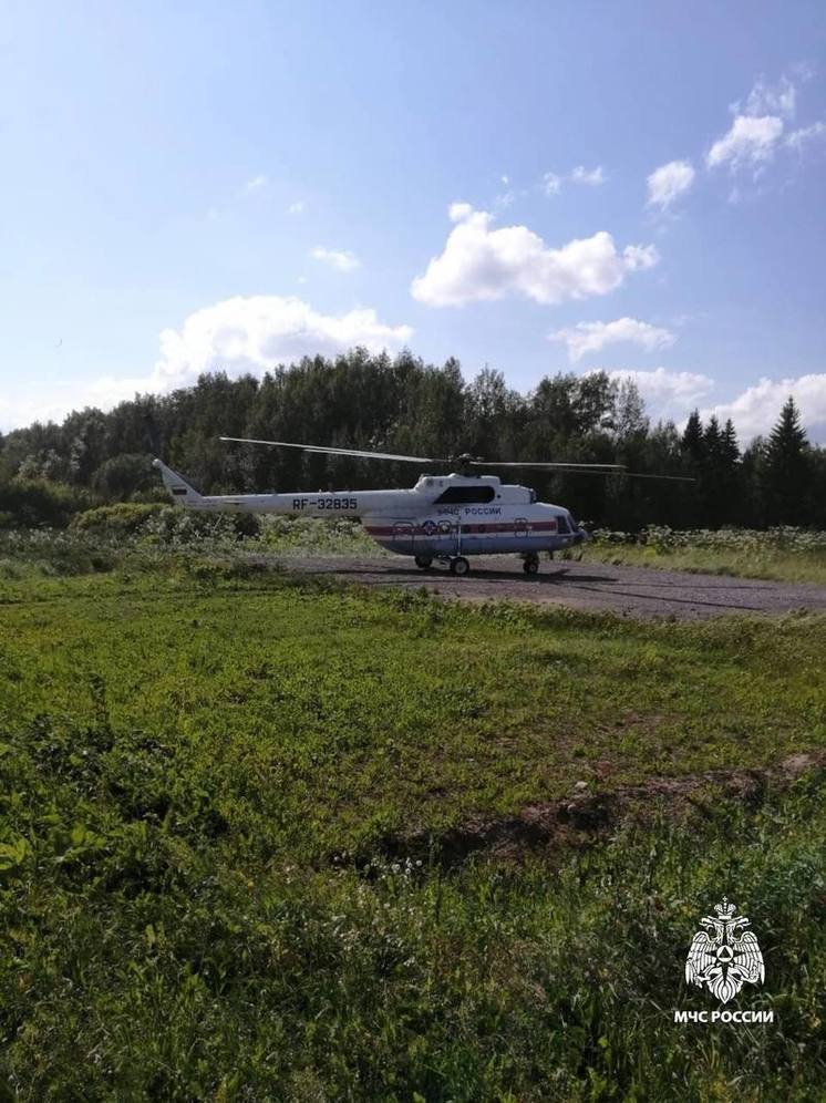 Вертолет санавиации экстренно доставил подростка в больницу в Твери