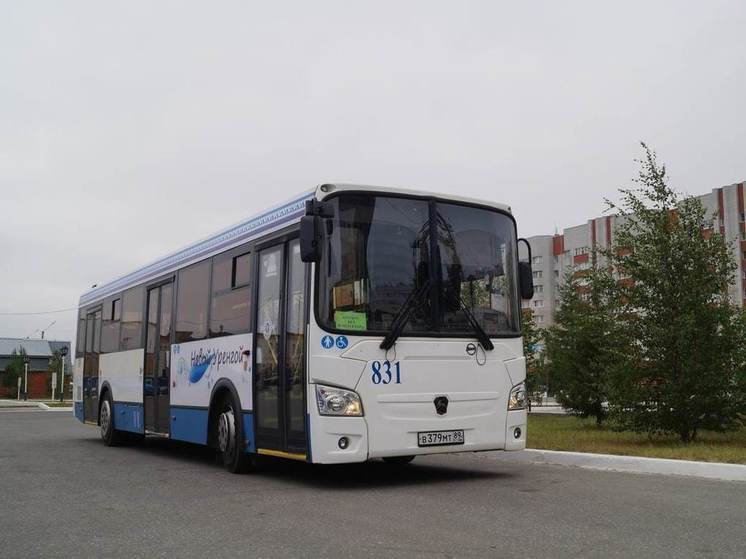 В Новом Уренгое автобусы двух маршрутов поехали по новым схемам