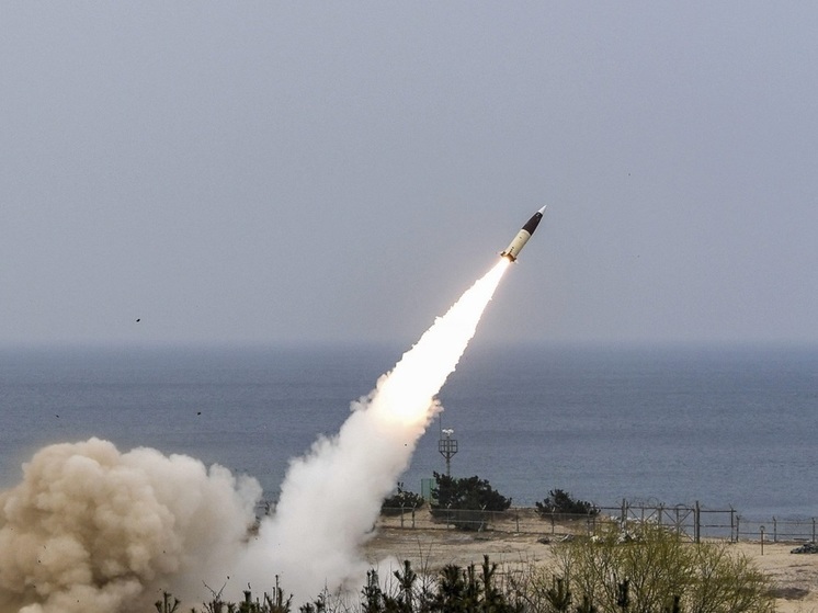 РИА Новости: российские специалисты изучают внутреннее устройство поставляемых Киеву американских баллистических ракет ATACMS