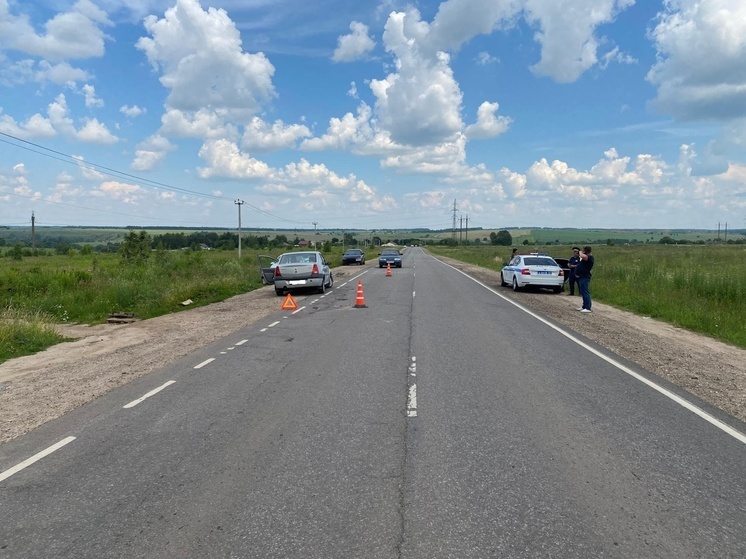 В Орловской области в тройном ДТП пострадали два человека
