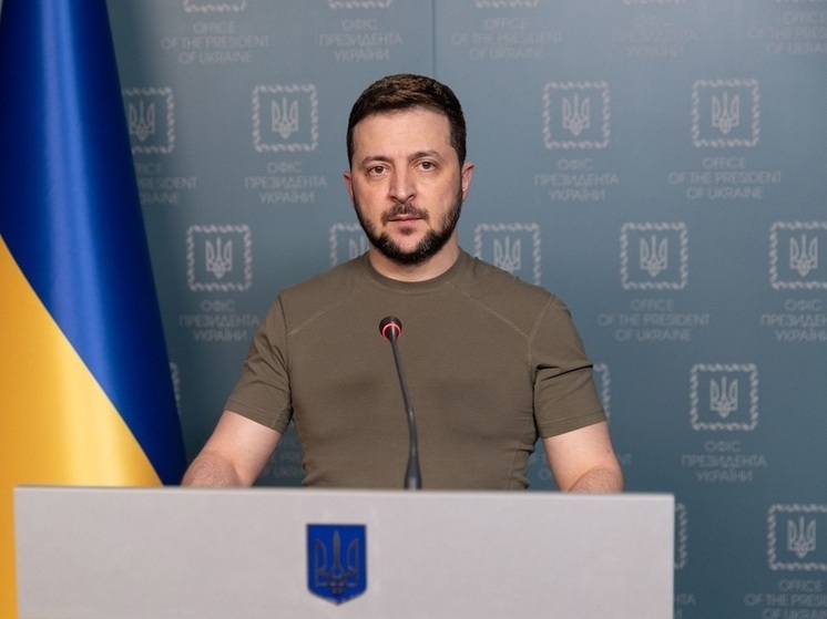 Политолог Васильев: за президентский срок Зеленского конституция Украины нарушалась десятки раз