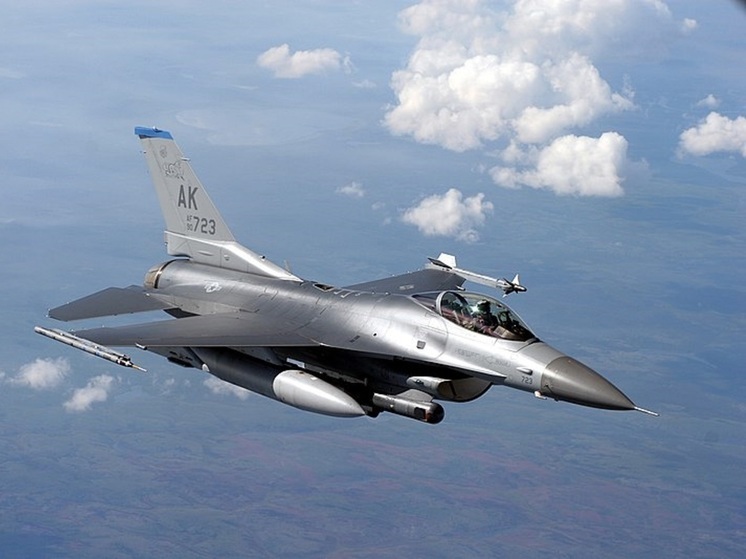 «Военная хроника»: французские эксперты заявили о первом применении Киевом американских F-16