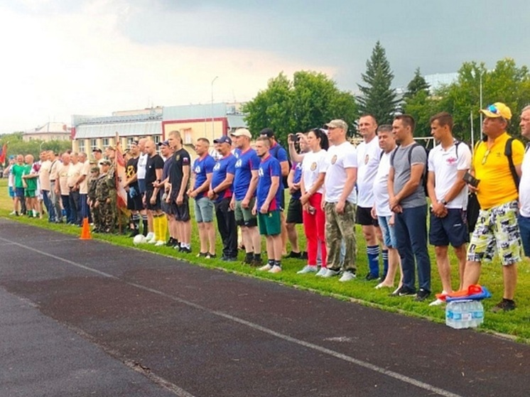 В честь Дня ветеранов боевых действий в Барнауле прошел спортивный праздник