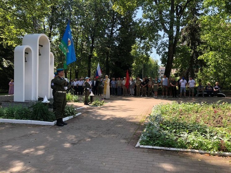 Памятные митинги в честь Дня ветеранов боевых действий прошли в Псковской области