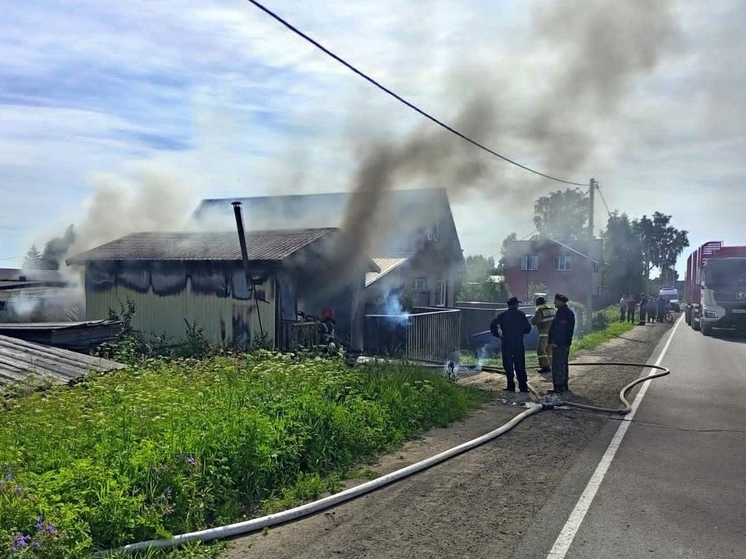 «Лада Калина» сгорела гараже жителя Котласского округа