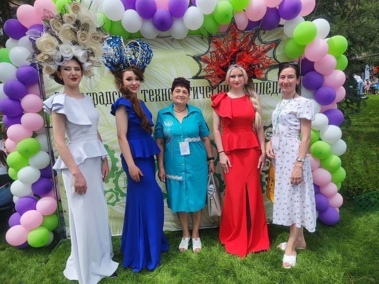 Педагоги из Запорожской области приняли участие в эстафете флага «Мастера года»