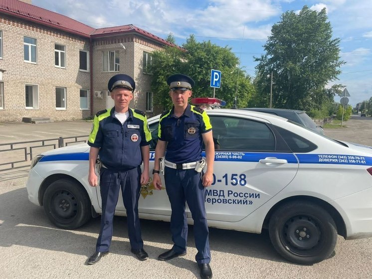 Сотрудники ГАИ доставили в больницу свердловчанку, у которой начались схватки