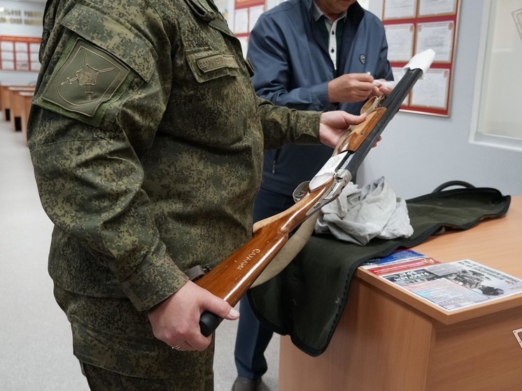 Сахалинские охотники передали оружие бойцам СВО