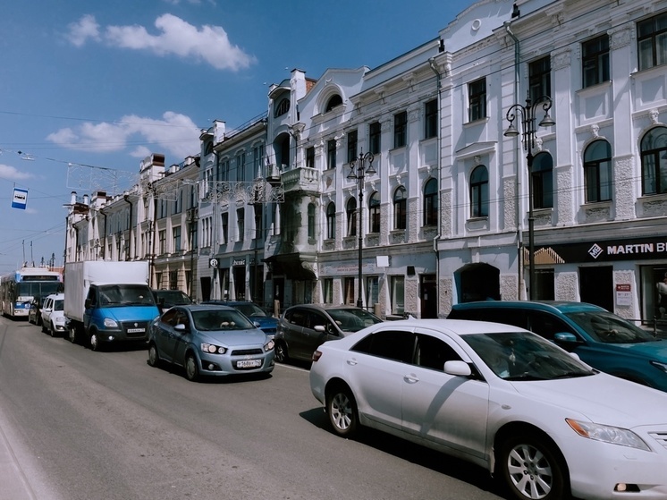 Инспекторы ДПС в Томске остановили водителя с поддельным удостоверением