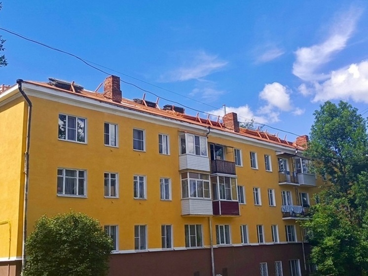 Фасад жилого дома капитально отремонтировали на проспекте Гагарина в Великих Луках