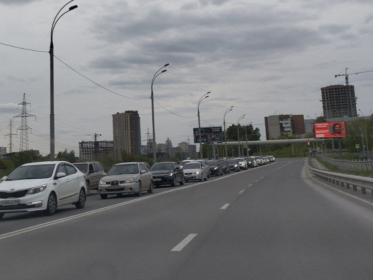 Дорожный эксперт Стефанов предложил дешевый способ борьбы с пробками в Новосибирске