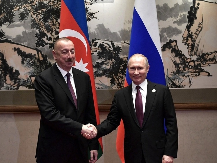 Оверчук: Путин и Алиев провели встречу в Астане в широком составе и пообщались тет-а-тет