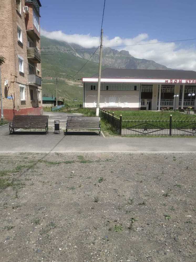 В Северной Осетии благоустроили центральную аллею в посёлке Верхний Фиагдон