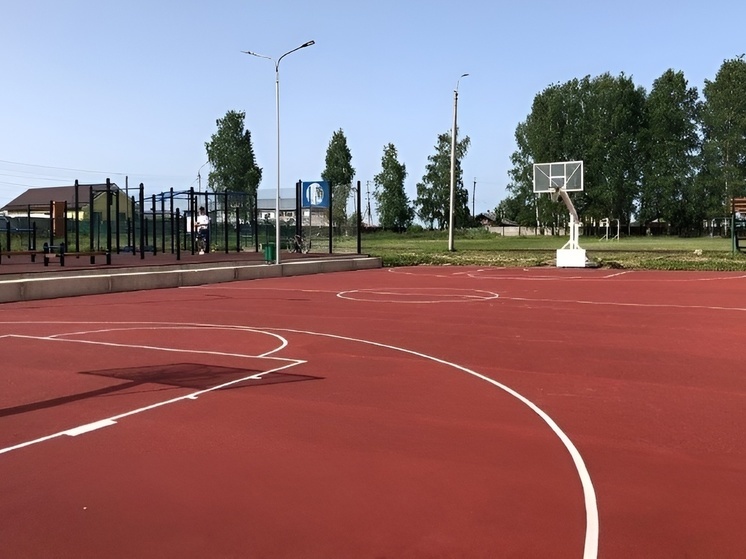 В Вельске модернизирована баскетбольной площадки