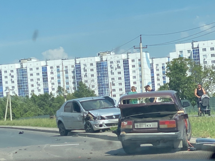 В Курске произошло жесткое ДТП на проспекте Надежды Плевицкой